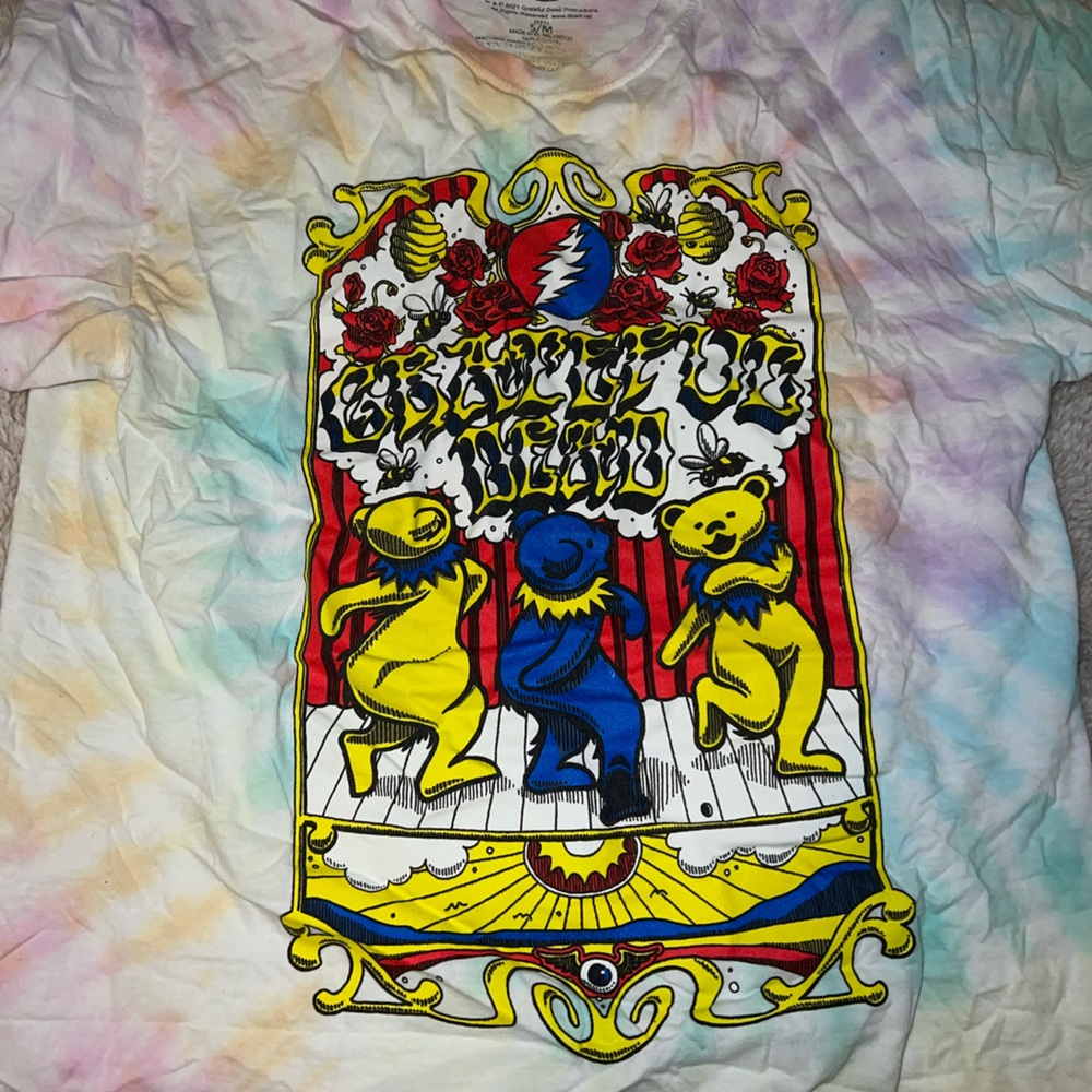 Forever 21 T-shirt